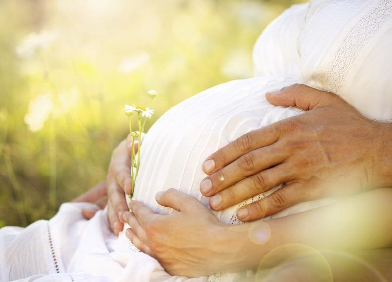 Az apává válás útja - a terhességi teszttől a szülőszobáig