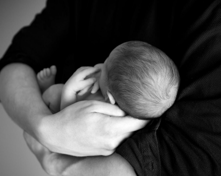 A baba, aki agy nélkül született, mégis hőssé vált - Eva Grace története