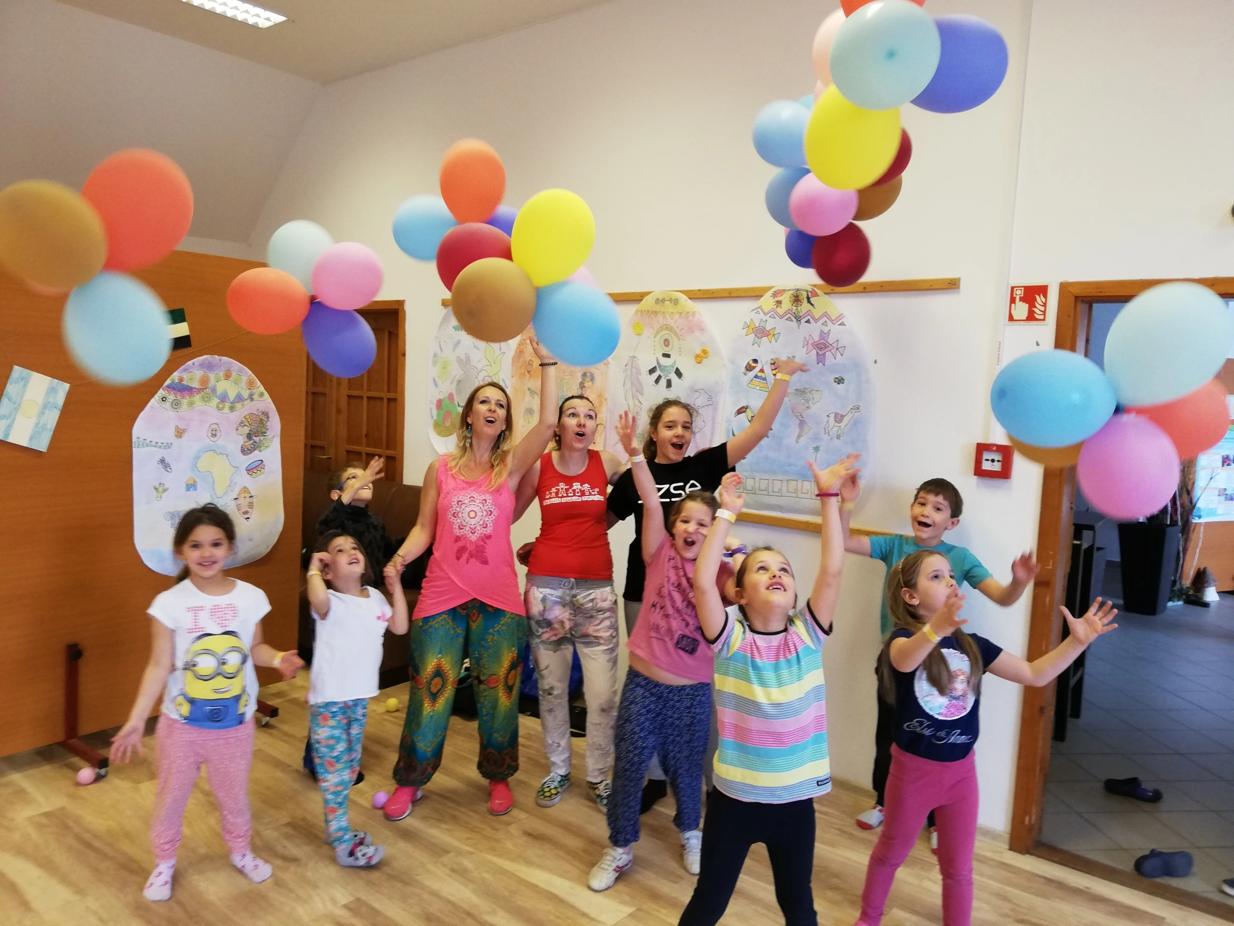 Nálunk a diákok kérdeznek, akár tőlünk, akár egymástól. A tudás megszerzése közös élmény.