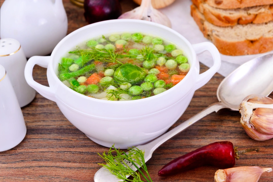 könnyed tavaszi zöldségleves